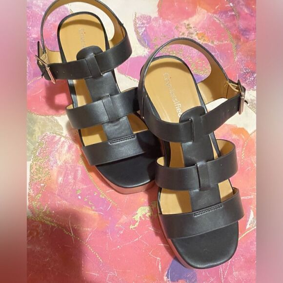 🛍️ City classified women’s Rumble- S Sandals Open Toe Size :7 1/2 🎀 - Picture 1 of 11